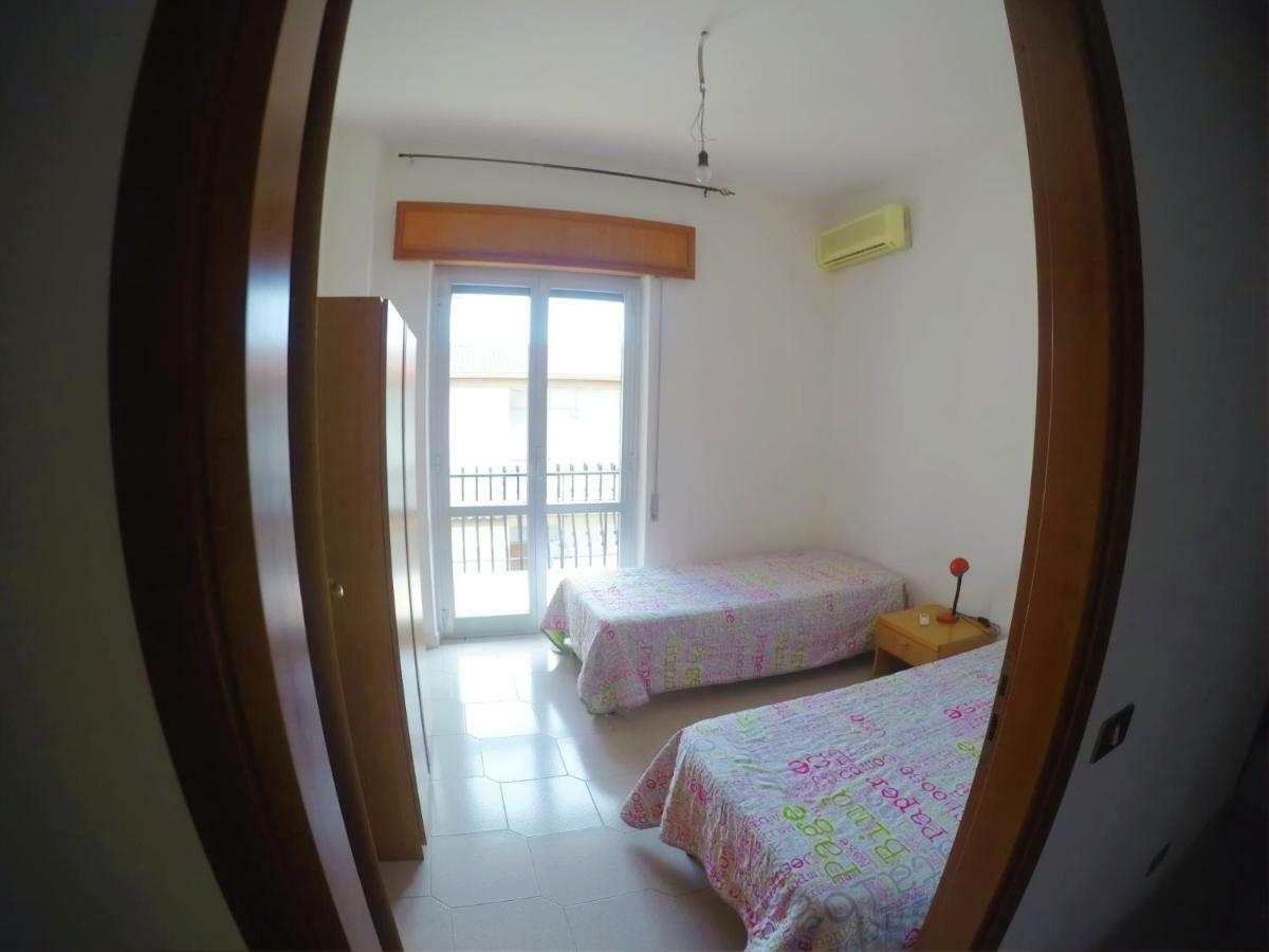 Badolato Marina Apartment 500M From The Sea מראה חיצוני תמונה